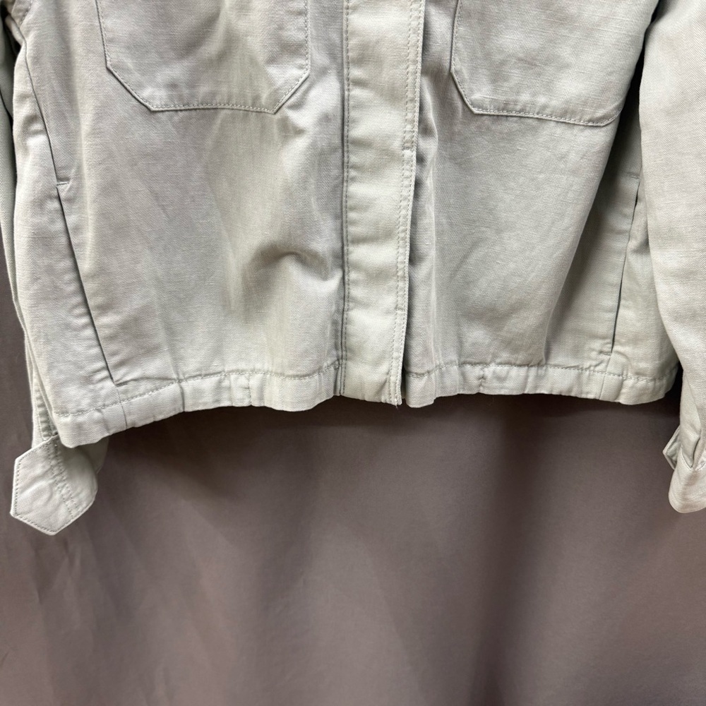 Banana Republic Size Medium Light Bomber Style Jacket - Picture 7 of 13